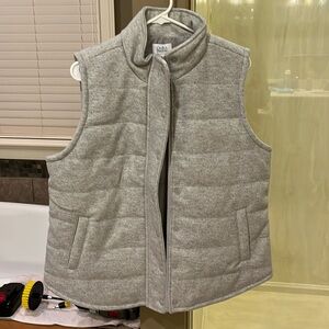Croft&Barrow light gray vest - Size Large